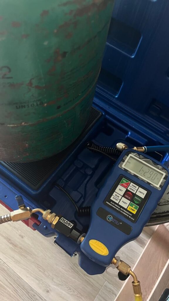 Rw Refrigerações Instalação, Manutenção, Limpeza e Infra-estrutura de Ar condicionado Split e Janela