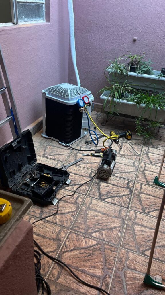 Rw Refrigerações Instalação, Manutenção, Limpeza e Infra-estrutura de Ar condicionado Split e Janela